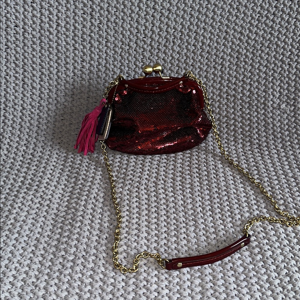 Coach Poppy Sequin Kiss Rock Chain - Picture 4 of 5